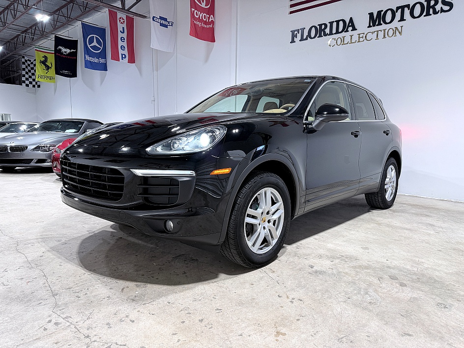 2016 Porsche Cayenne Base