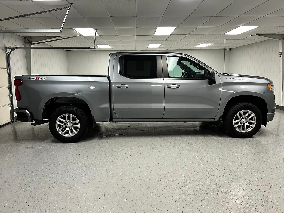 2023 Chevrolet Silverado 1500 RST - Photo 14