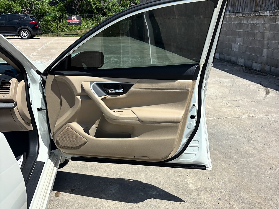 2015 Nissan Altima S - Photo 14