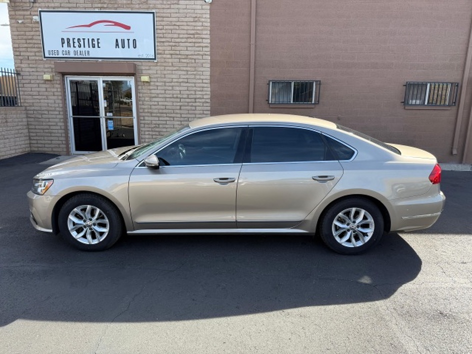 2016 Volkswagen Passat 1.8T S Auto PZEV's photo