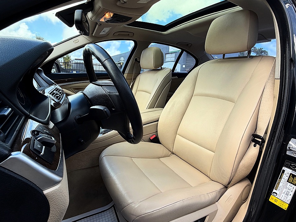 2013 BMW 5 Series 535i - Photo 18