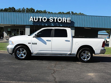 2017 RAM 1500 Big Horn 4x4 Crew Cab 5'7's photo