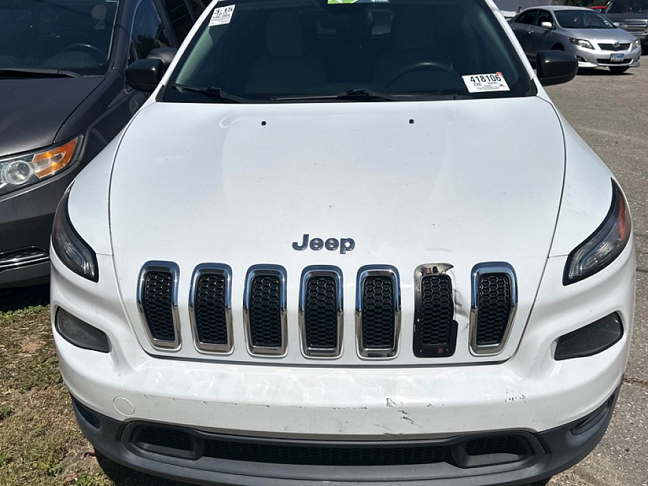 2015 Jeep Cherokee Sport