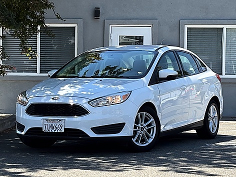 2015 Ford Focus Sedan SE's photo