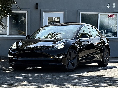2019 Tesla Model 3 Standard Range Plus's photo