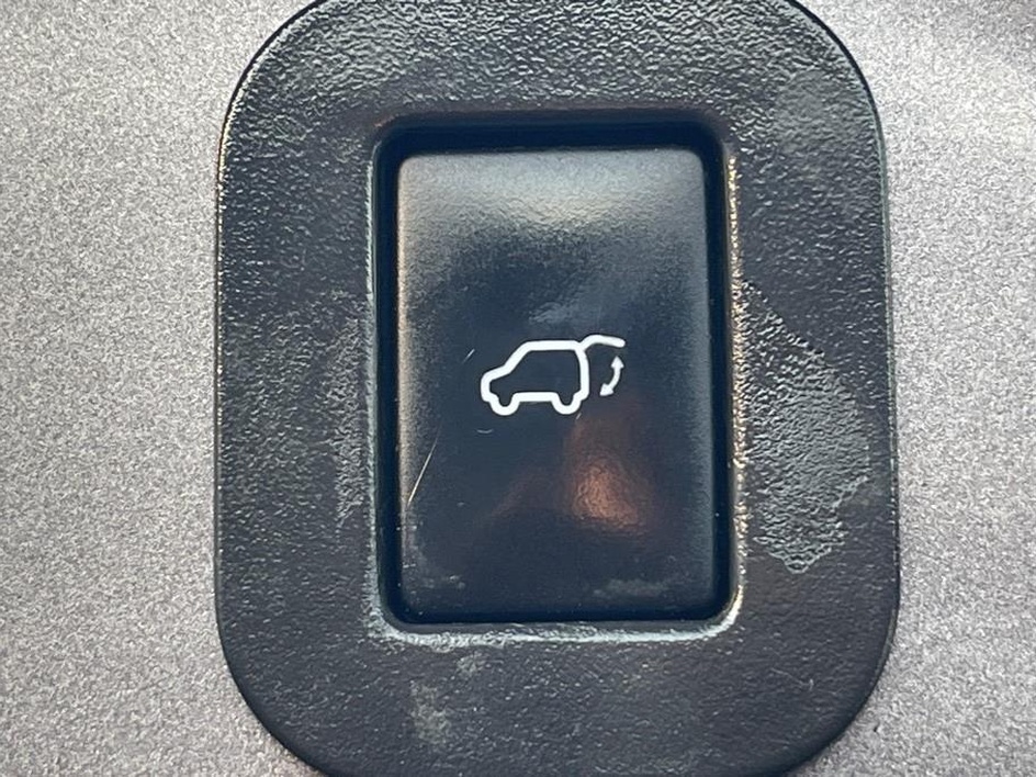 2015 Toyota Sienna XLE Premium - Photo 17
