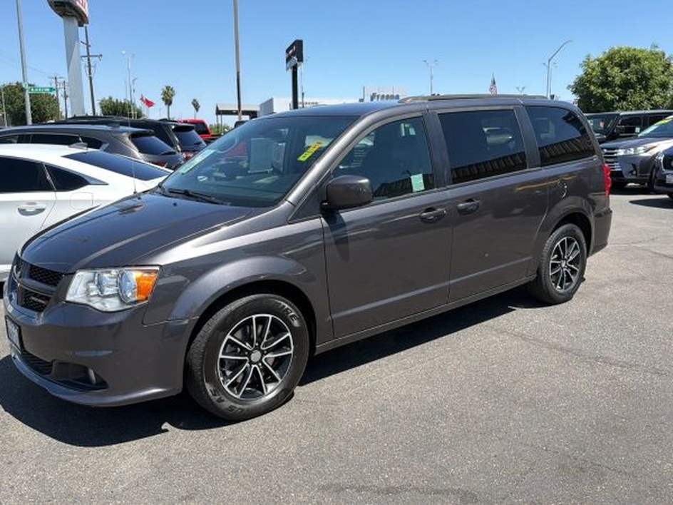 2019 Dodge Grand Caravan GT (Fleet)'s photo