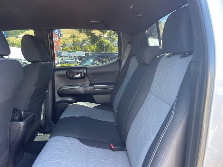 2020 Toyota Tacoma TRD Sport - Photo 8