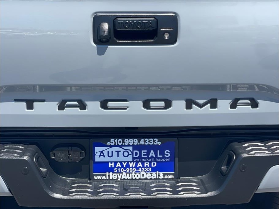 2020 Toyota Tacoma TRD Sport - Photo 15