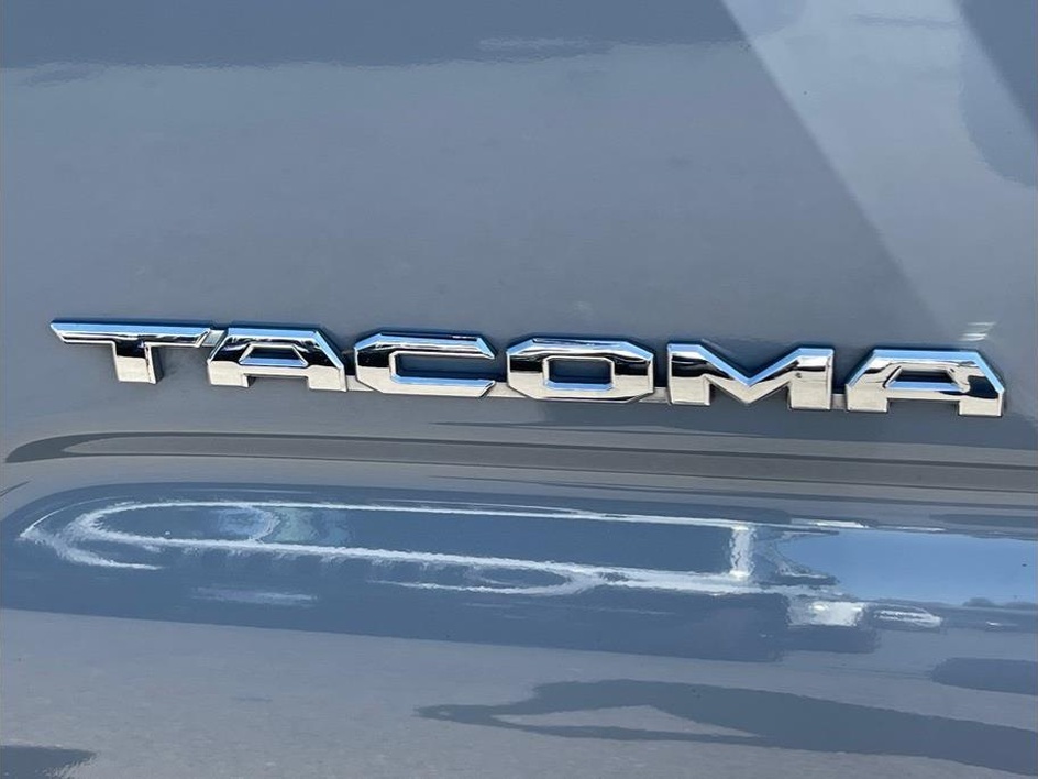 2020 Toyota Tacoma TRD Sport - Photo 16