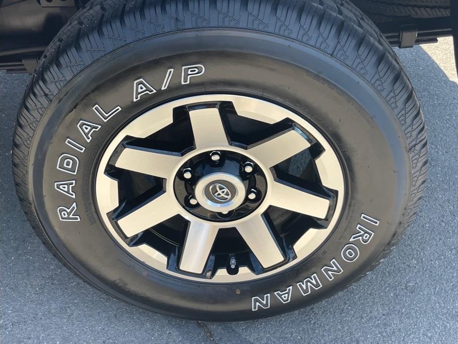2020 Toyota Tacoma TRD Sport - Photo 19