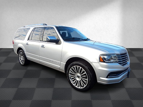 2015 Lincoln Navigator Base's photo