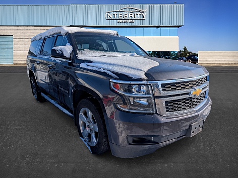 2015 Chevrolet Suburban LT's photo
