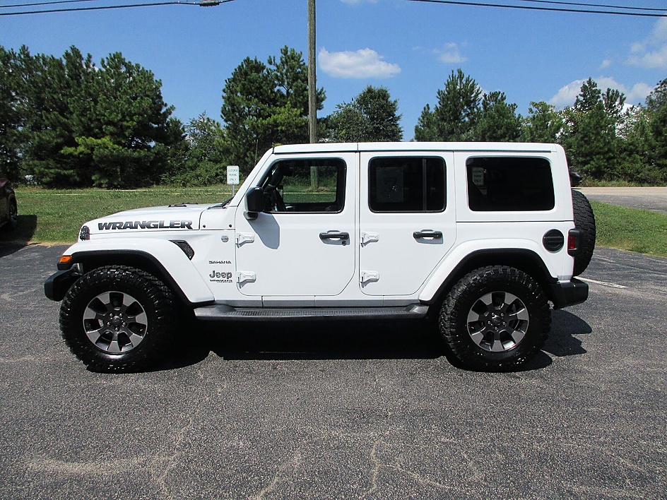 Jeep Wrangler photo 8