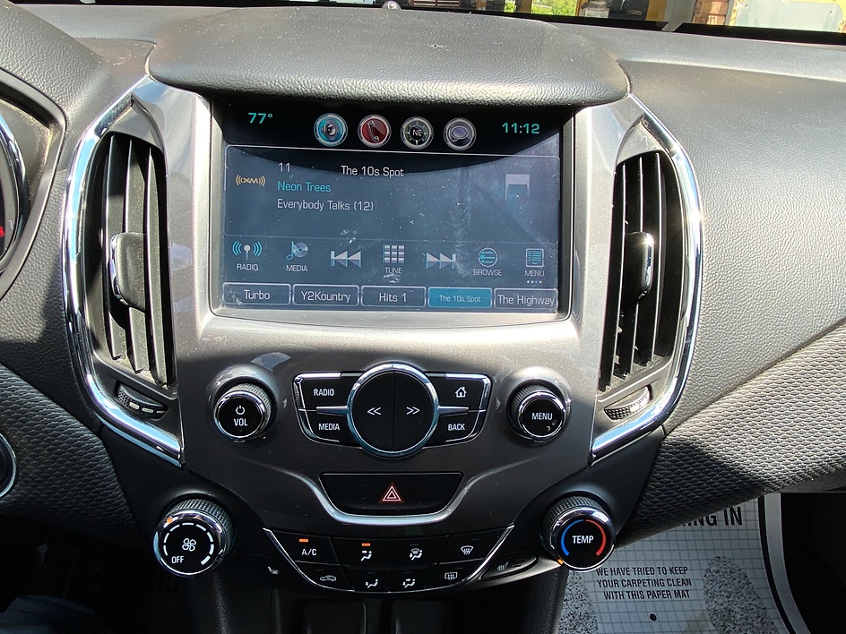 2016 Chevrolet Cruze L - Photo 12