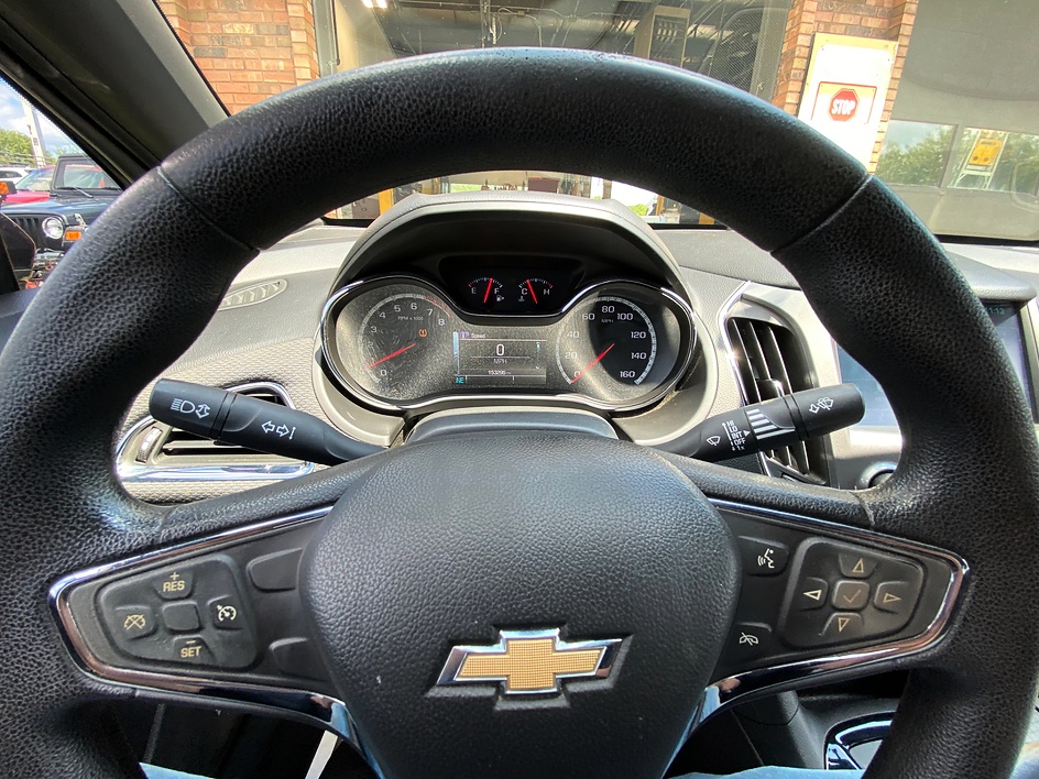 2016 Chevrolet Cruze L - Photo 10