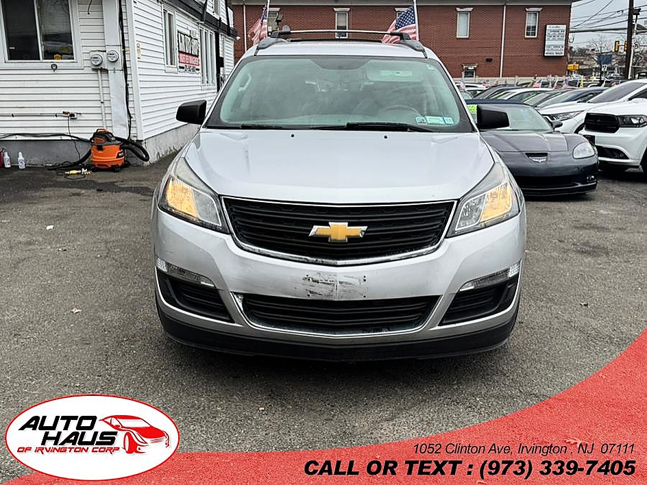 2016 Chevrolet Traverse LS AWD's photo
