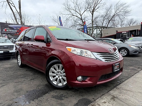 2011 Toyota Sienna XLE