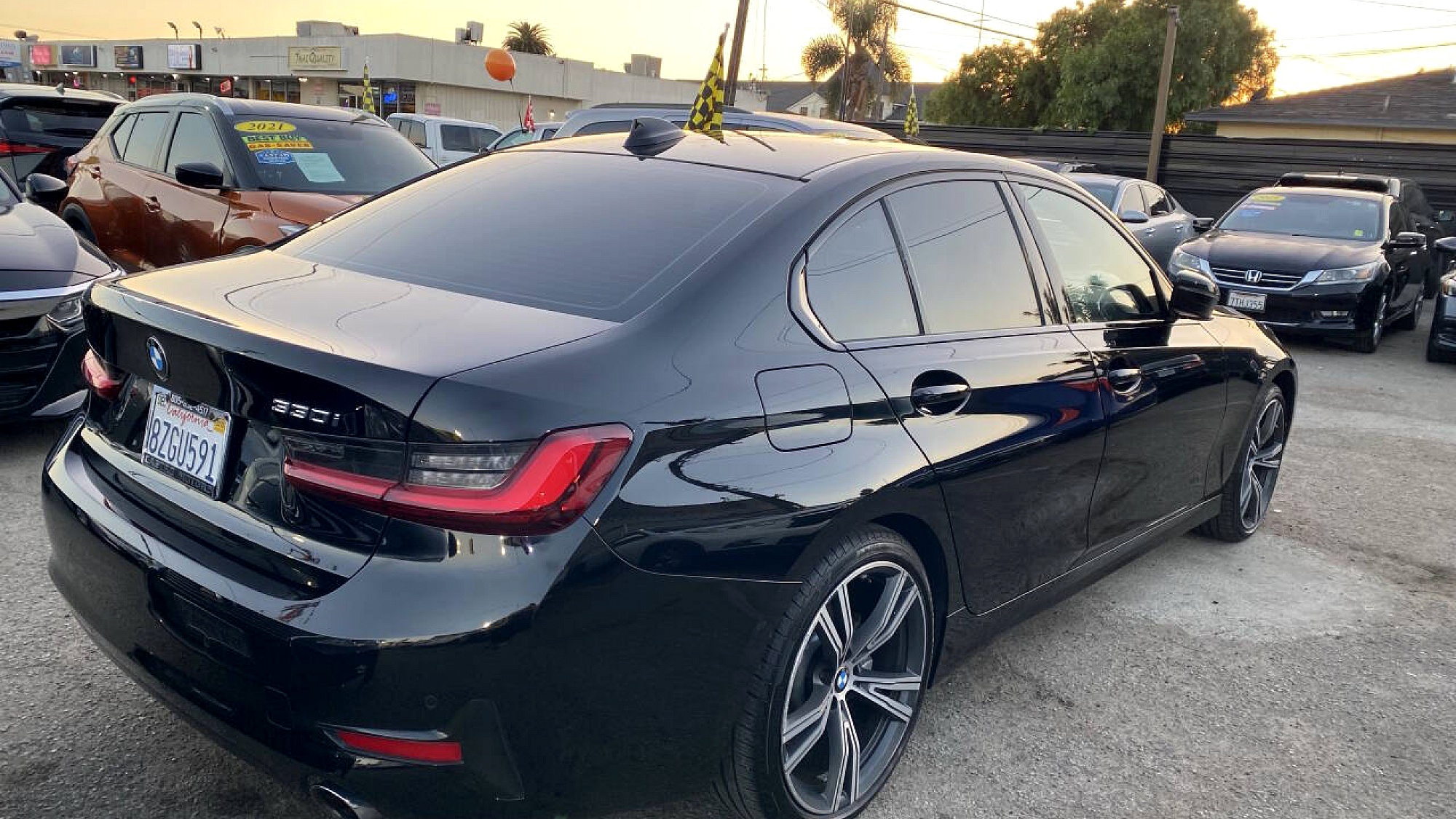 2022 BMW 3 Series 330i - Photo 8