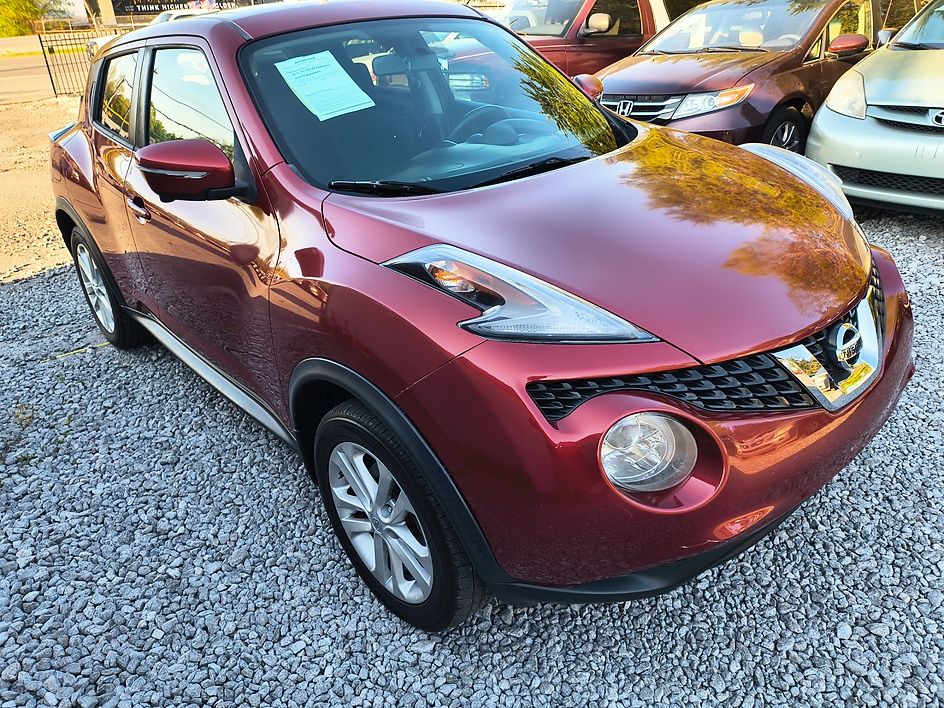 2016 Nissan Juke SV FWD CVT's photo