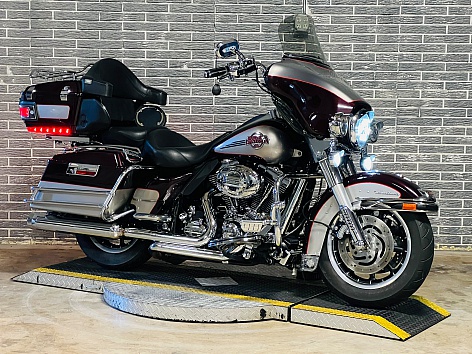 HARLEY-DAVIDSON　FLHTCU-I1450 2011 Harley-Davidson Ultra Classic | American Motorcycle Trading