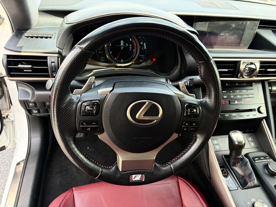 2018 Lexus IS 300 - Photo 10