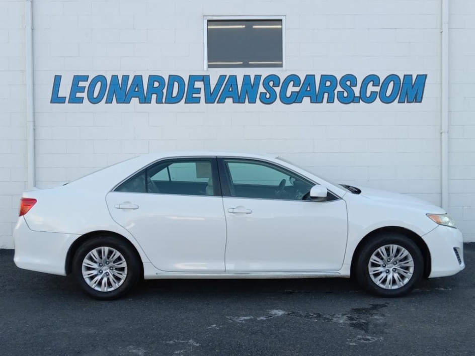 2014 Toyota Camry LE