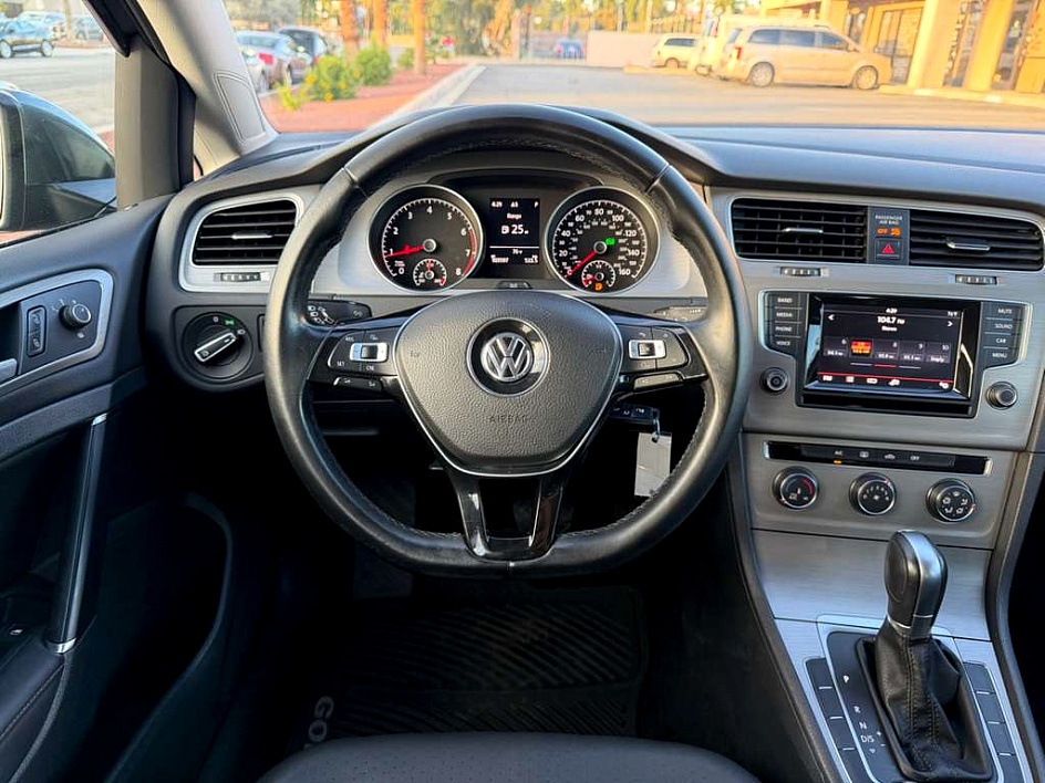2015 Volkswagen Golf TSI S - Photo 9