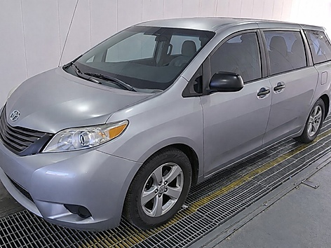 2013 Toyota Sienna L