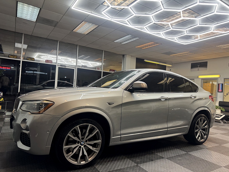 2016 BMW X4 M40i's photo