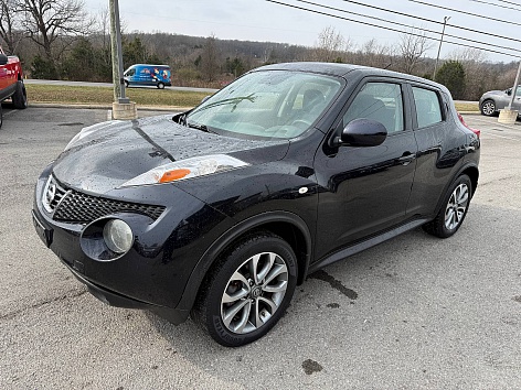 2013 Nissan JUKE SV's photo