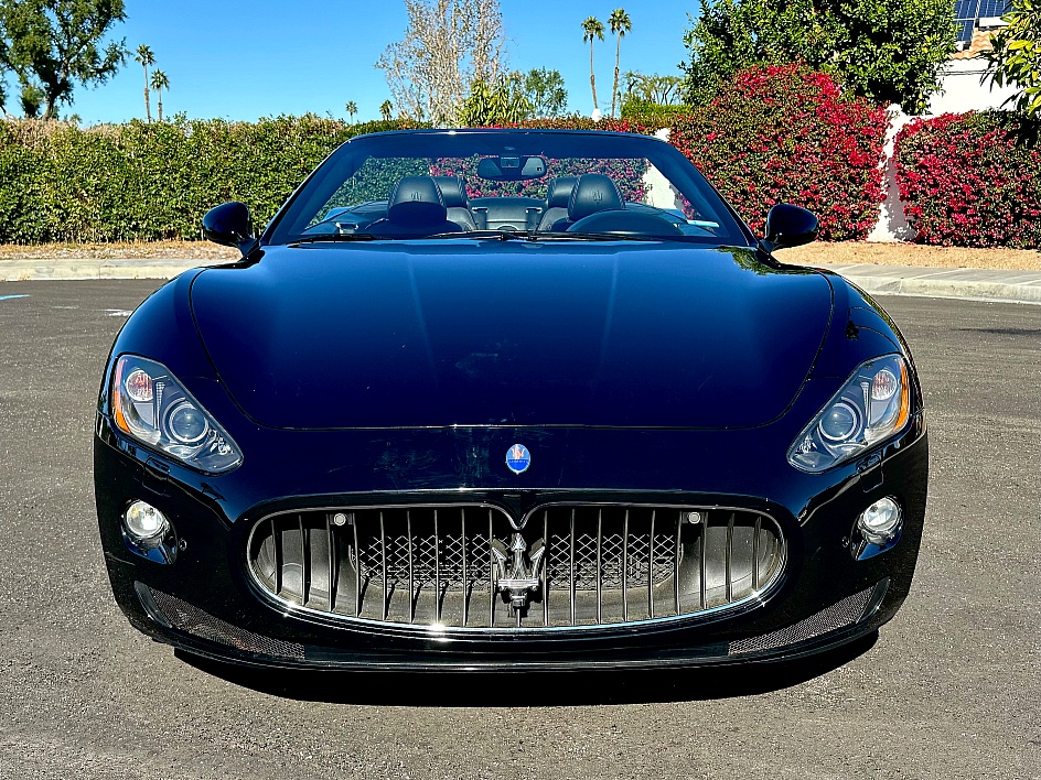 2010 Maserati GranTurismo Base - Photo 2