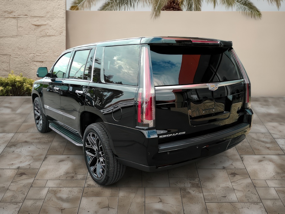 2016 Cadillac Escalade Luxury photo 4