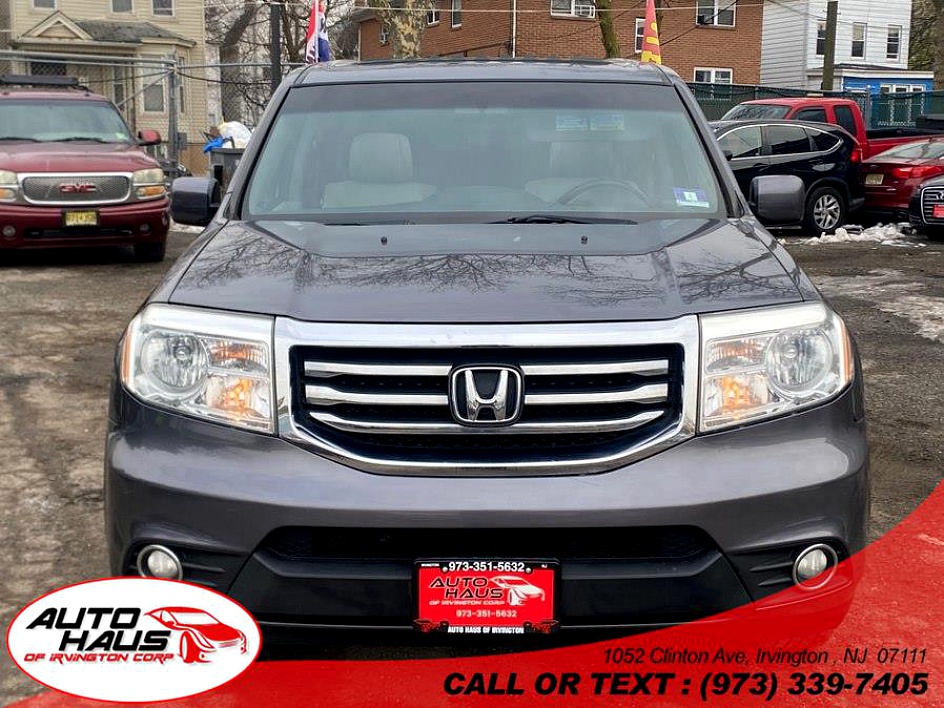 2015 Honda Pilot SE's photo