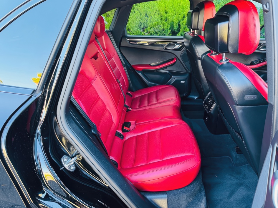 2018 Porsche Macan GTS photo 11