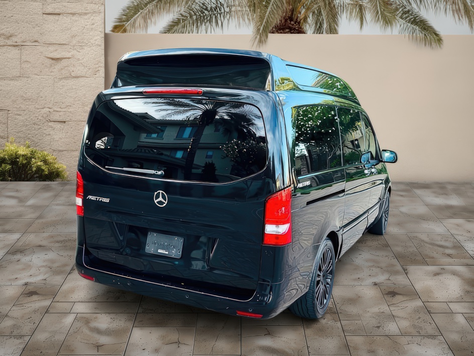 2017 Mercedes Benz Metris Passenger Van photo 4