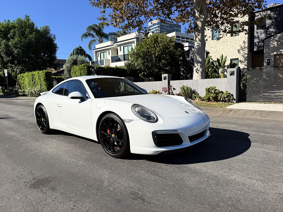 2017 Porsche 911 Carrera