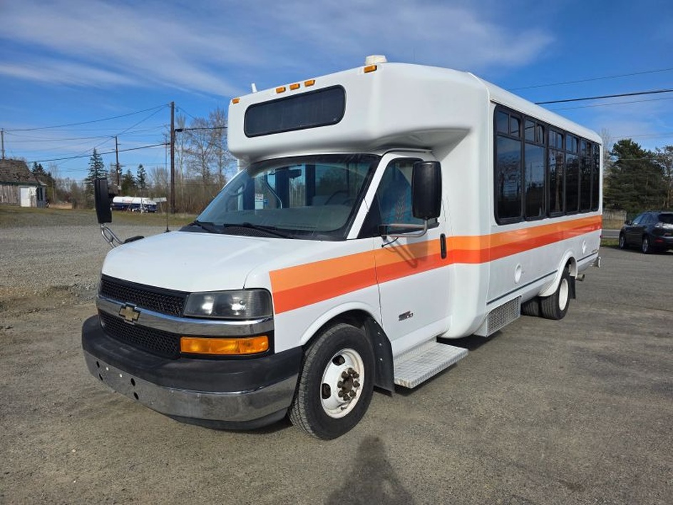 2014 Chevrolet Express Cutaway Base