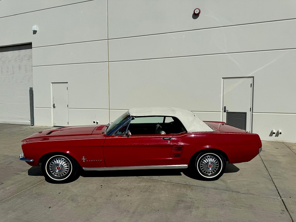 1967 FORD MUSTANG Desert Private Collection Motorsports Palm