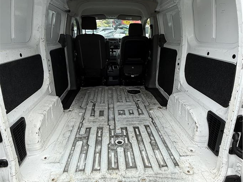 2017 Nissan NV200 S - Photo 9