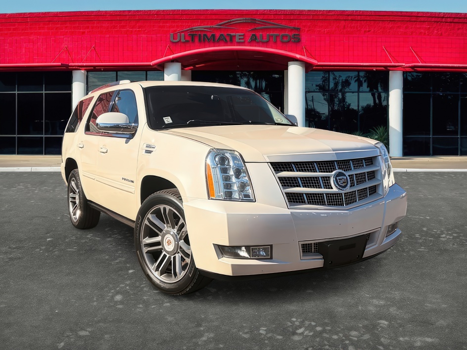 2013 Cadillac Escalade 2WD Premium's photo