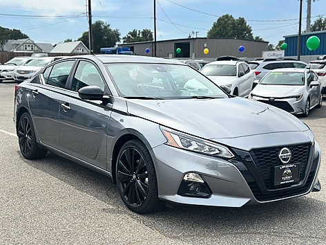 2022 Nissan Altima SR