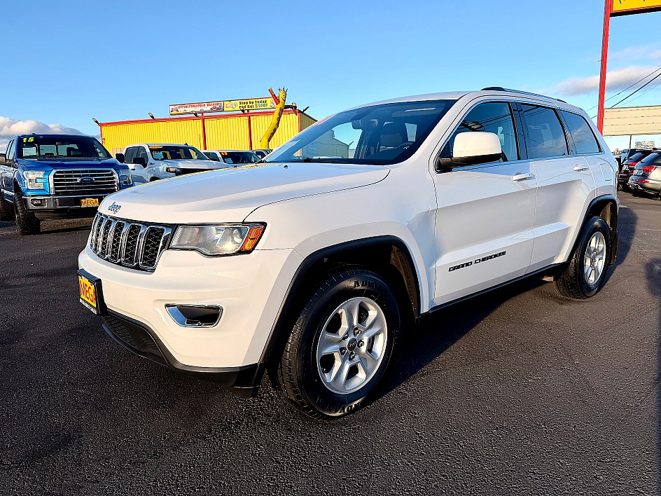 2017 Jeep Grand Cherokee Laredo