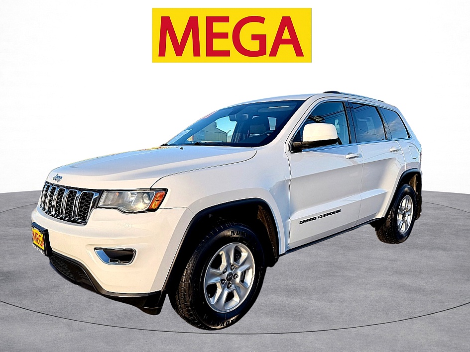 2017 Jeep Grand Cherokee Laredo's photo