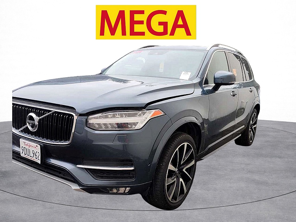 2018 Volvo XC90 Momentum's photo