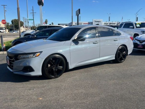 2021 Honda Accord Sport's photo