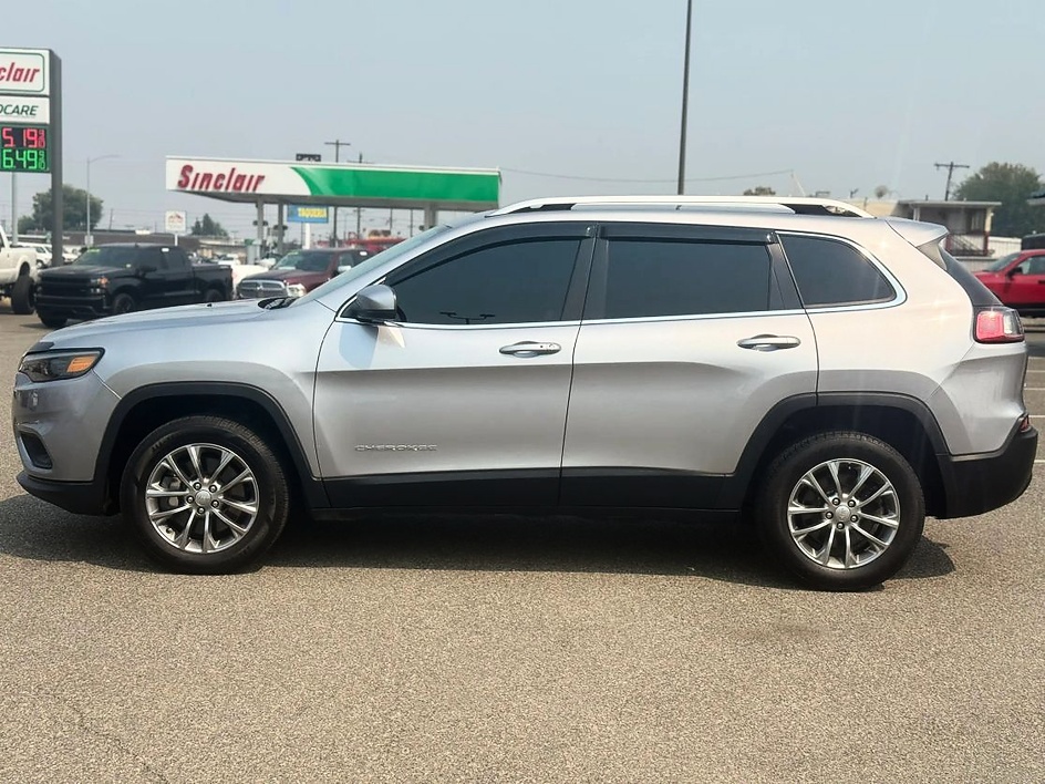2020 Jeep Cherokee Latitude Plus - Photo 4