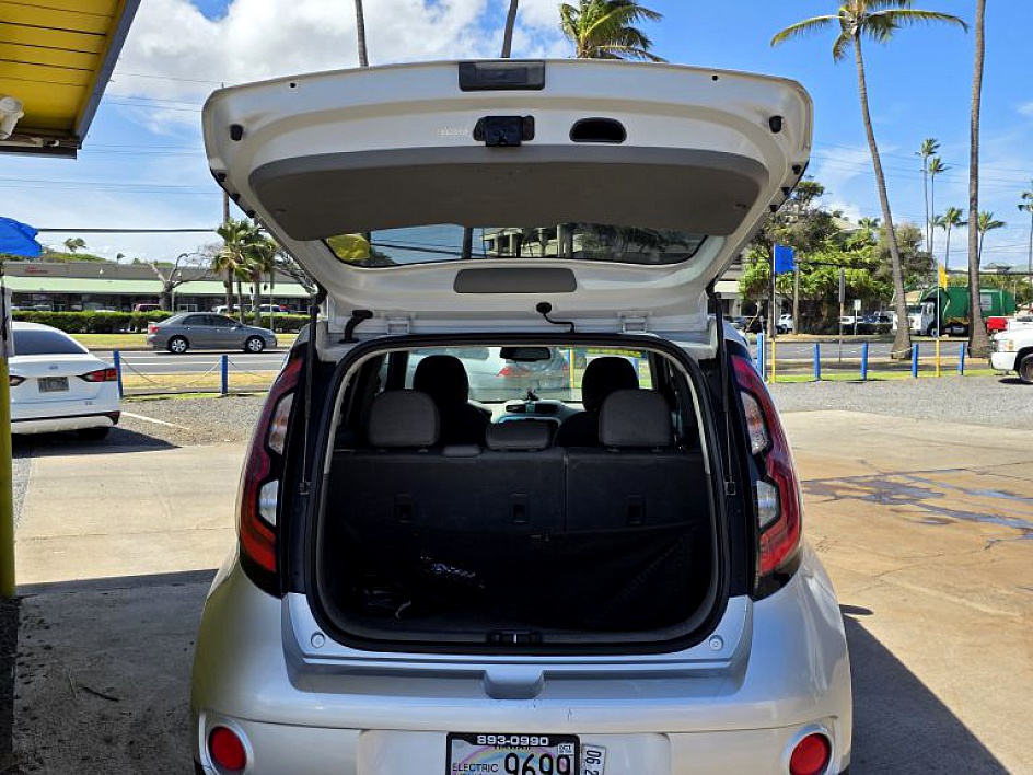 2017 Kia Soul EV photo 4