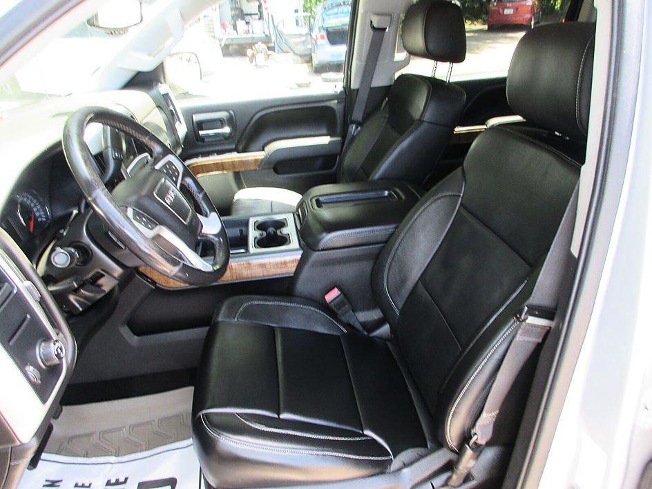 GMC Sierra photo 8