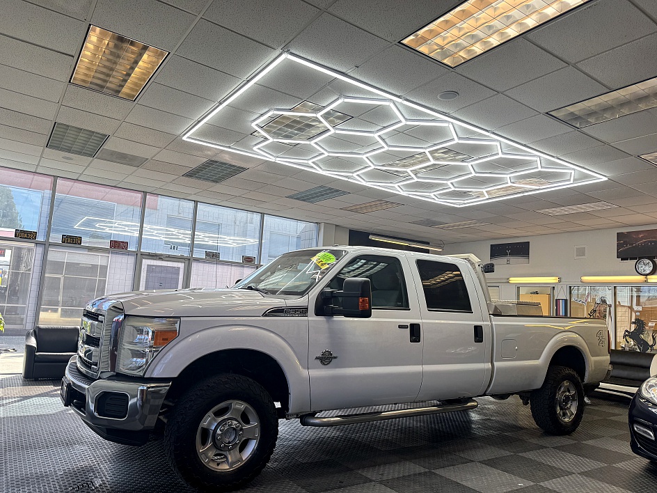 2016 Ford F-350 XLT 4x4 Crew Cab 6-1/2' Box SRW's photo